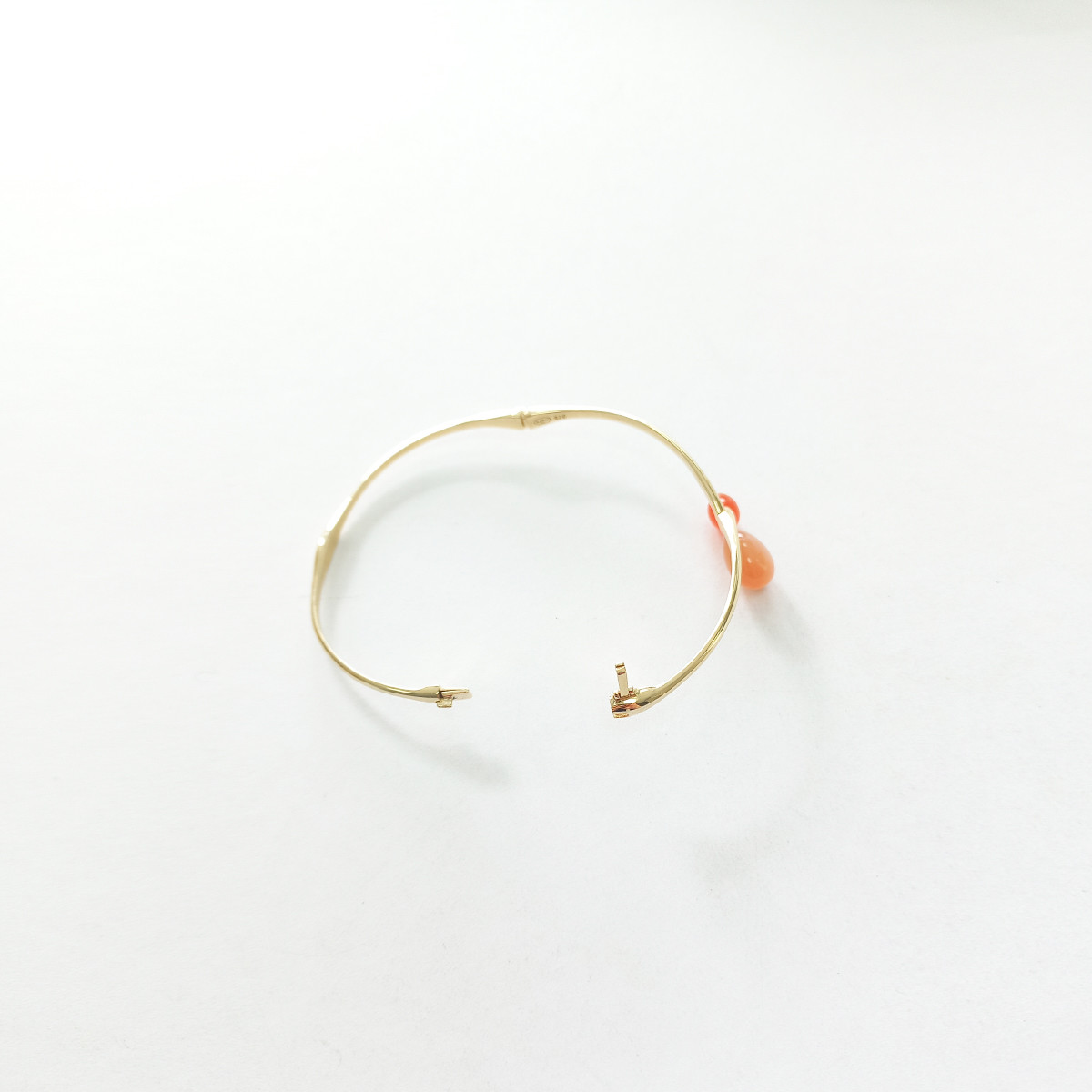 Bracelet d'occasion or 375 jaune rigide pierres fines 18.5 cm