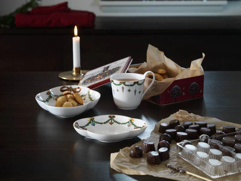 Royal Copenhagen  Stjerne Riflet Jul fad - 17,5 cm.