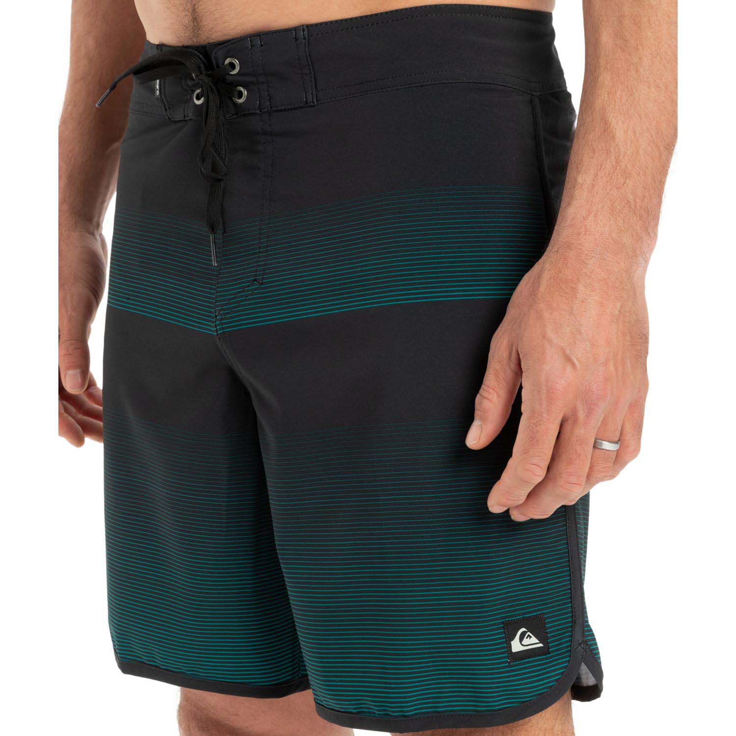 QuiksilverSurfsilk Scallop 18