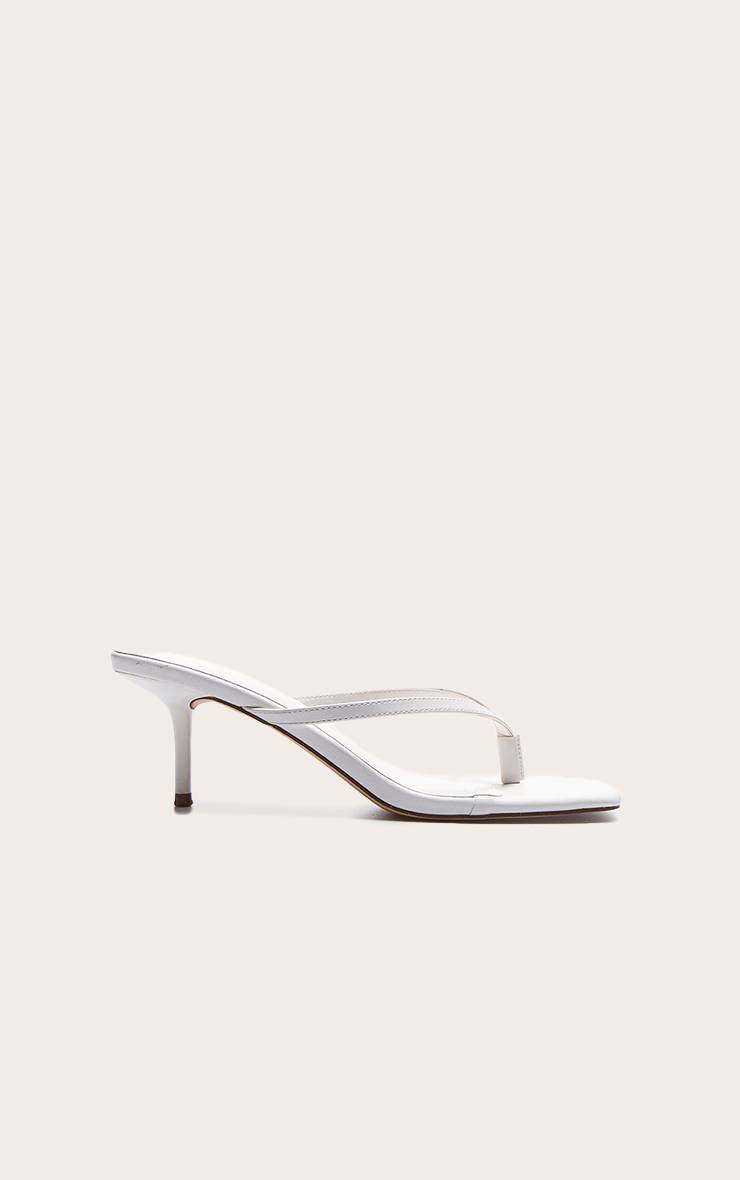 Crème Mules À Talon Moyen À Bout Carré Et Bride Tong Effet Croco