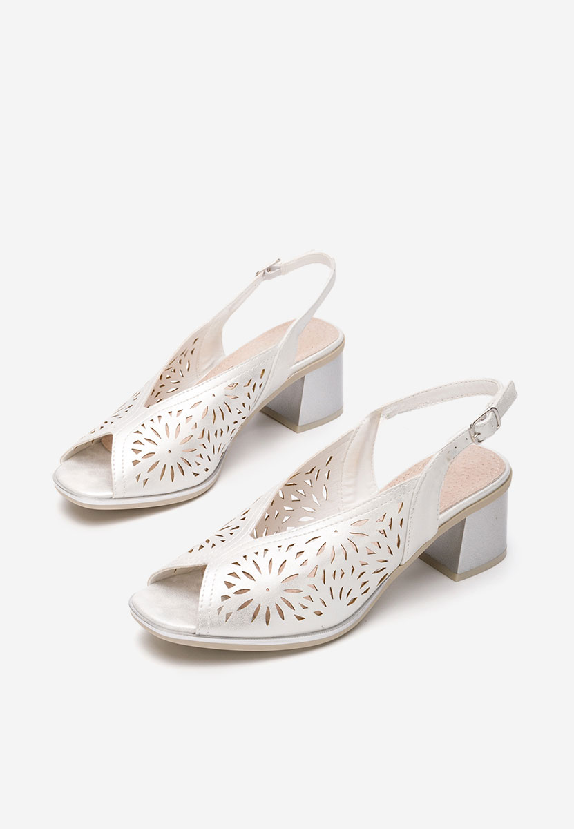 Sandales à talon épais blanches Sotina