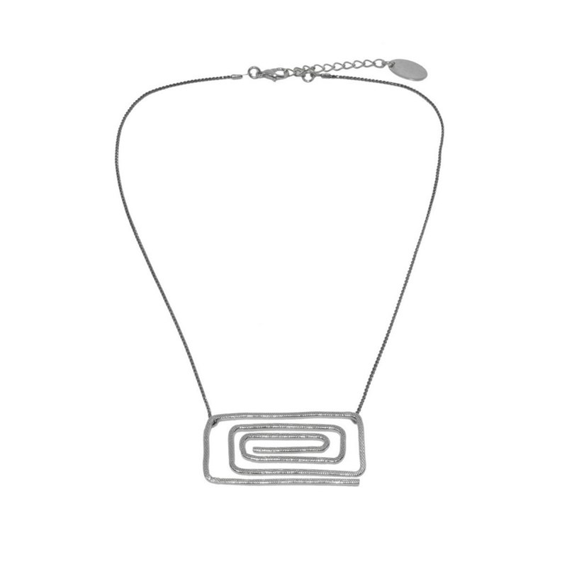 Collier en plaqué argent avec chaîne, carré martelé à la main - Bijou de créateur