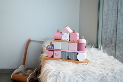 Label Label Stableleke Hus, Rosa