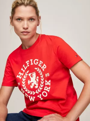 Camiseta com gola redonda e bordado de brasão