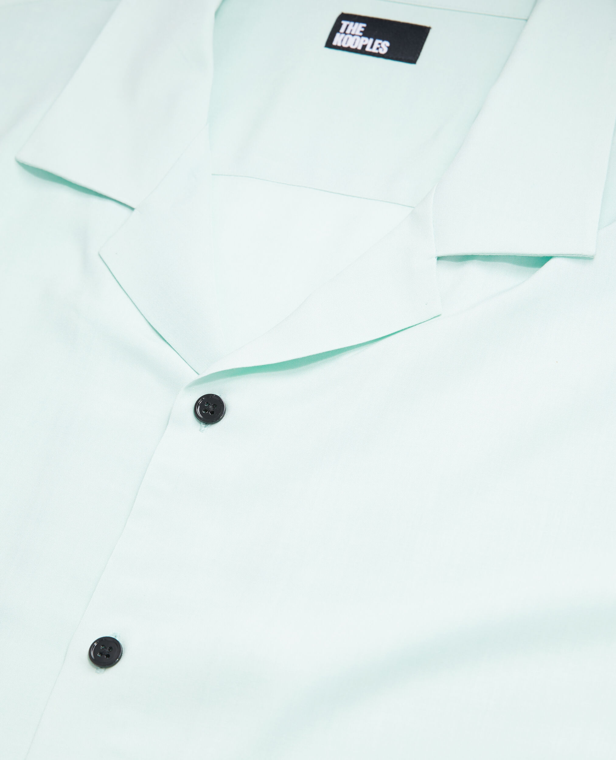 Chemise verte manches courtes