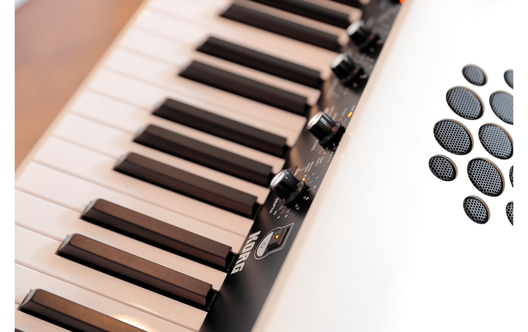E-Piano SV2-88S<br>Stagepiano mit 88 Tasten und integrierten Lautsprechern