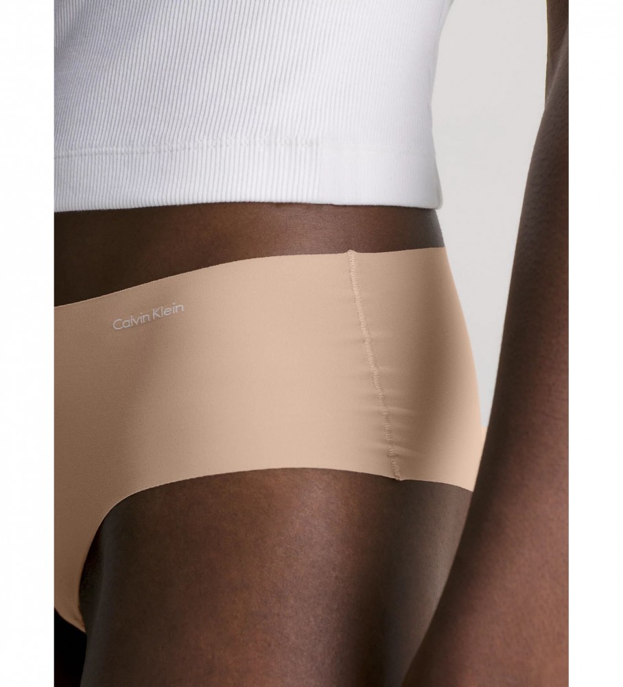 Conjunto de 5 calcinhas Calvin Klein modelo hipster invisíveis nas cores marrom, bege e nude.
