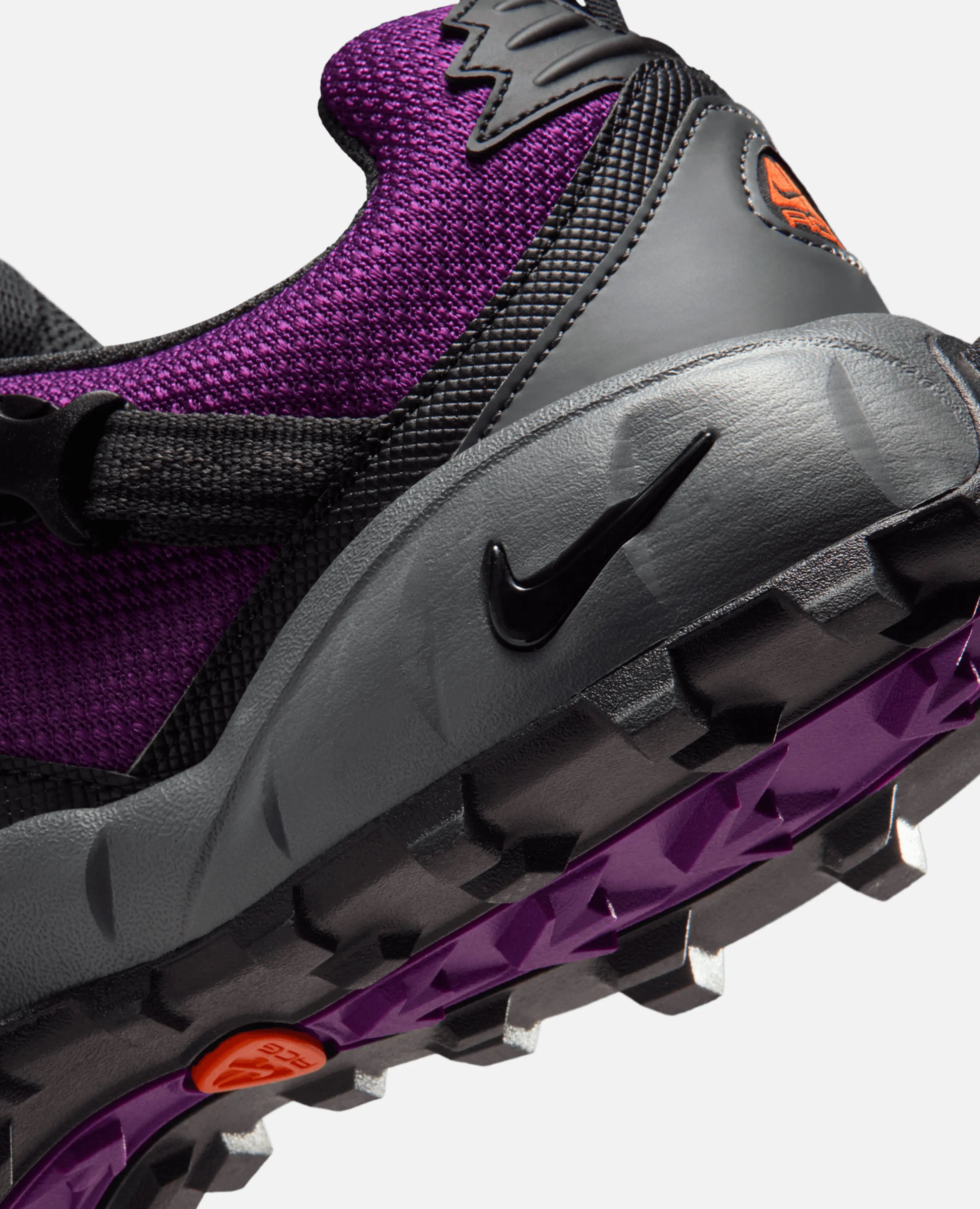 Nike ACG Phassad (BOLD BERRY/PHOTON DUST-BLACK-ANTHRACITE)