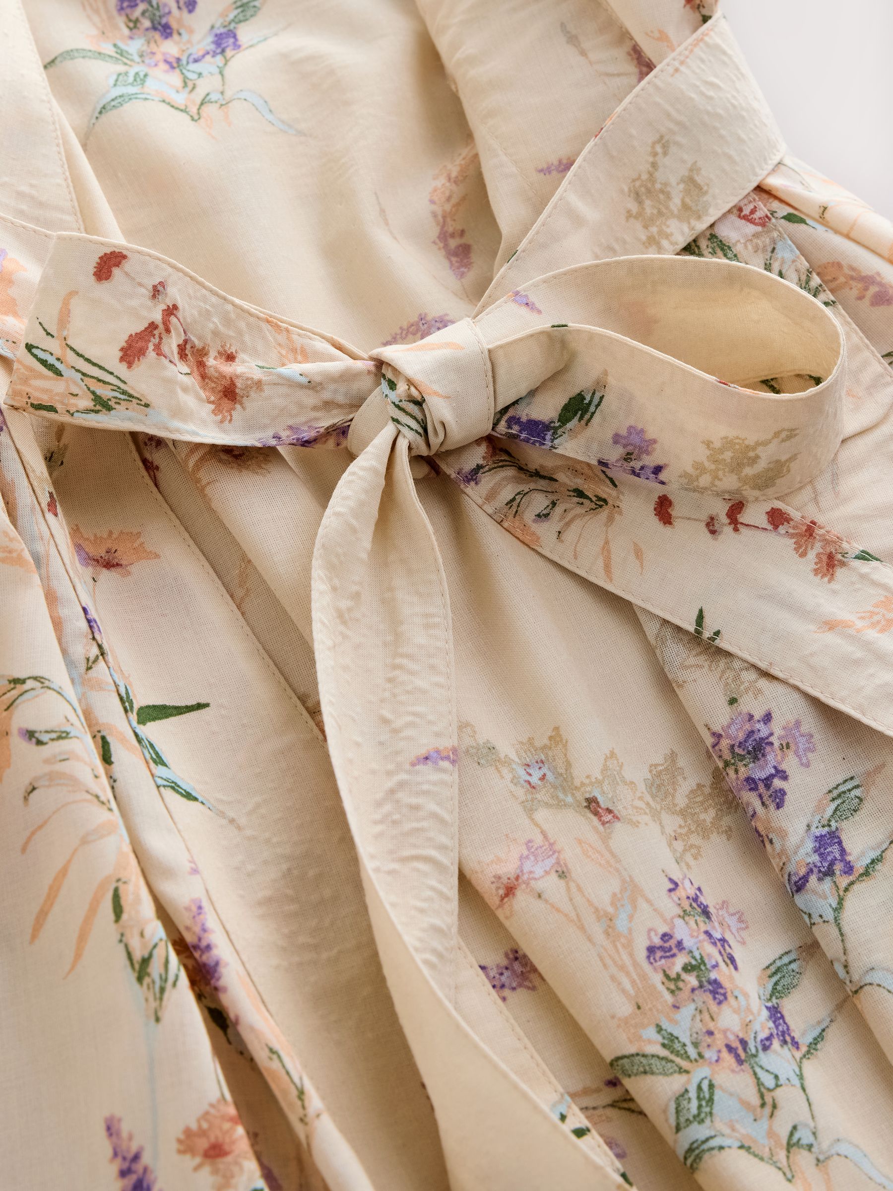 Wit met bloemenprint - Lichtgewicht badjas