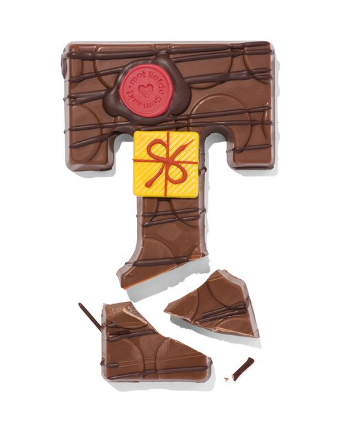 lettre T en chocolat au lait décorée à la main 200g