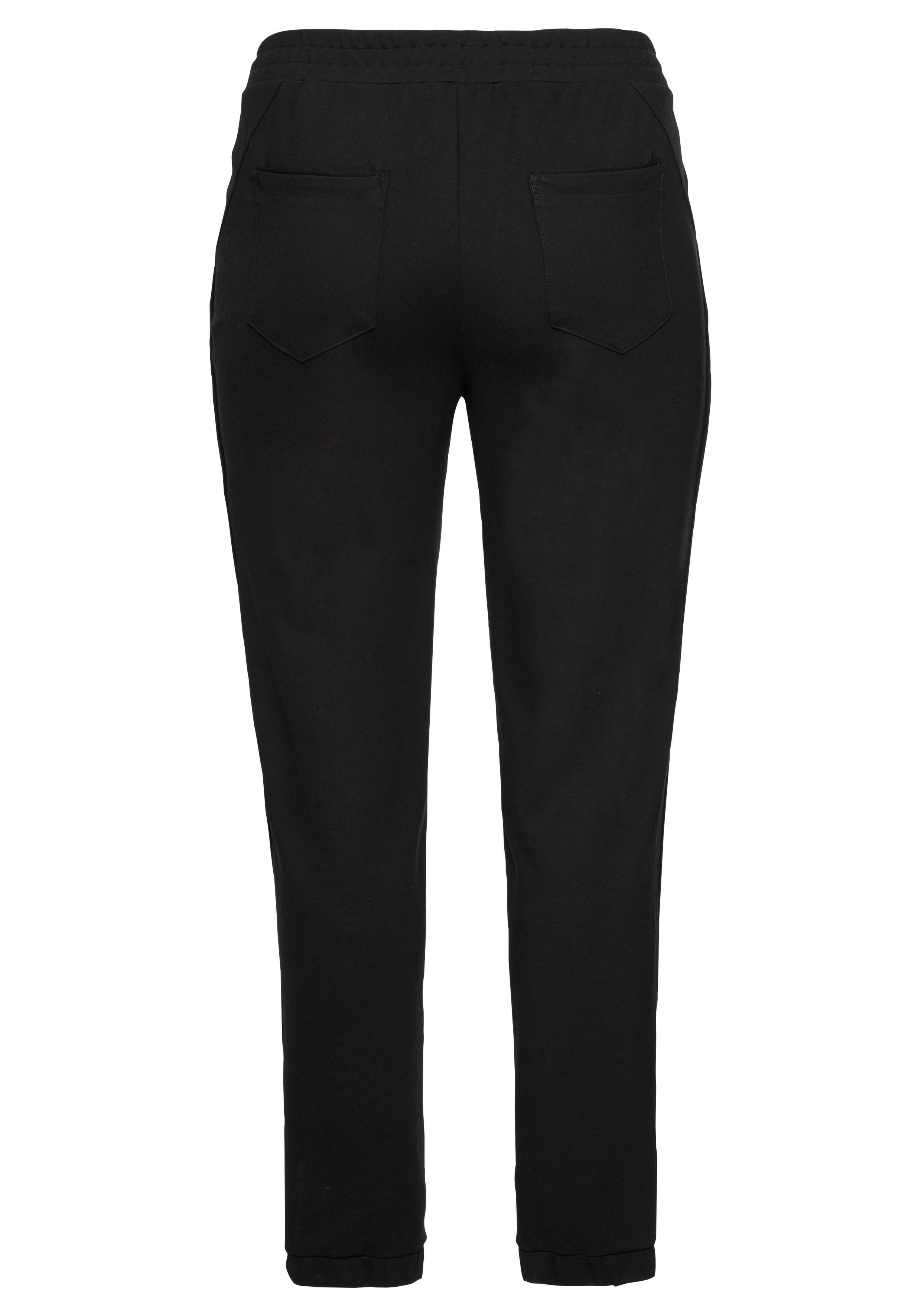 Joggpants mit Gummibund und Druckknöpfen