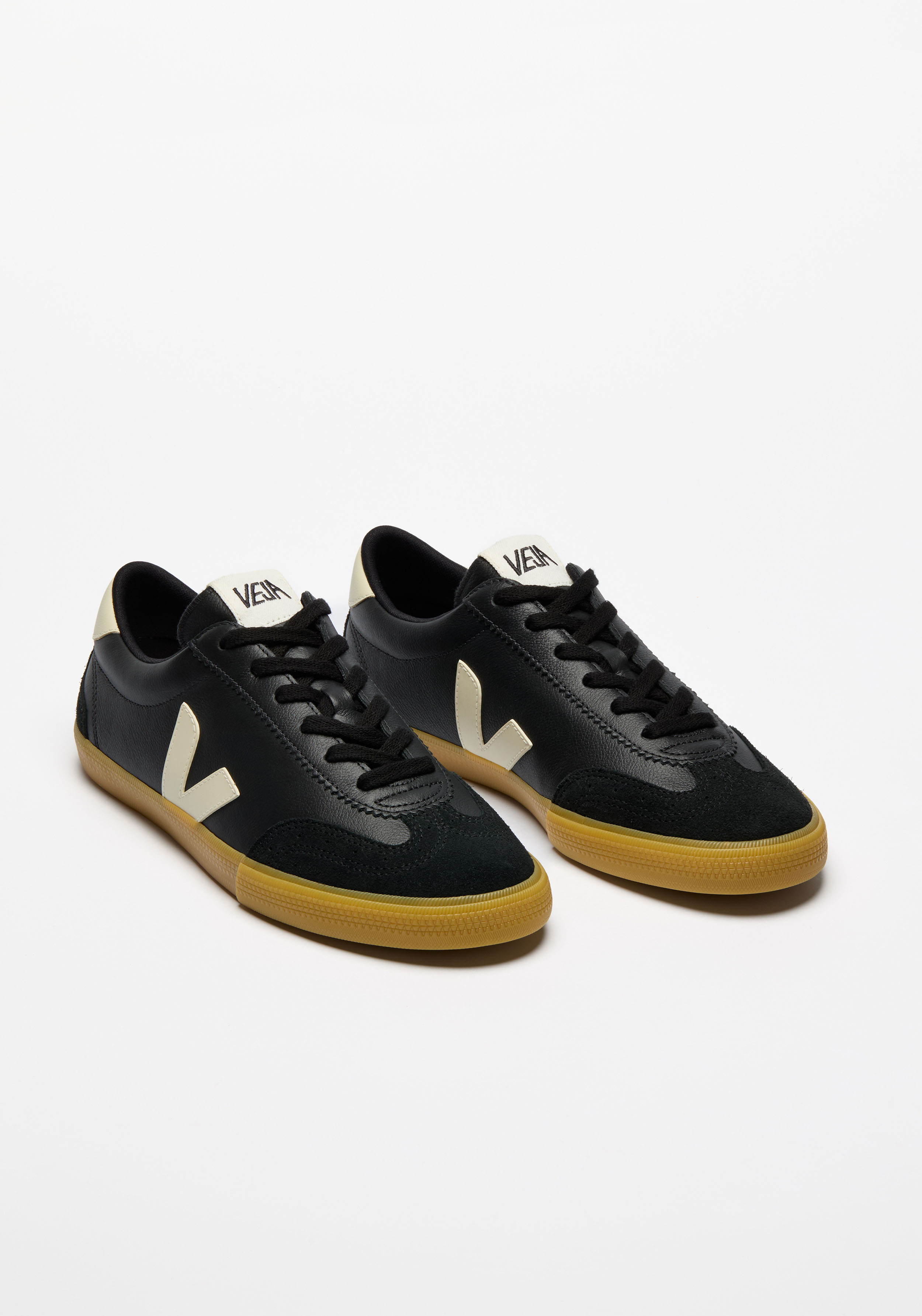 Veja Sneaker Volley O.T. Leather Black Pierre