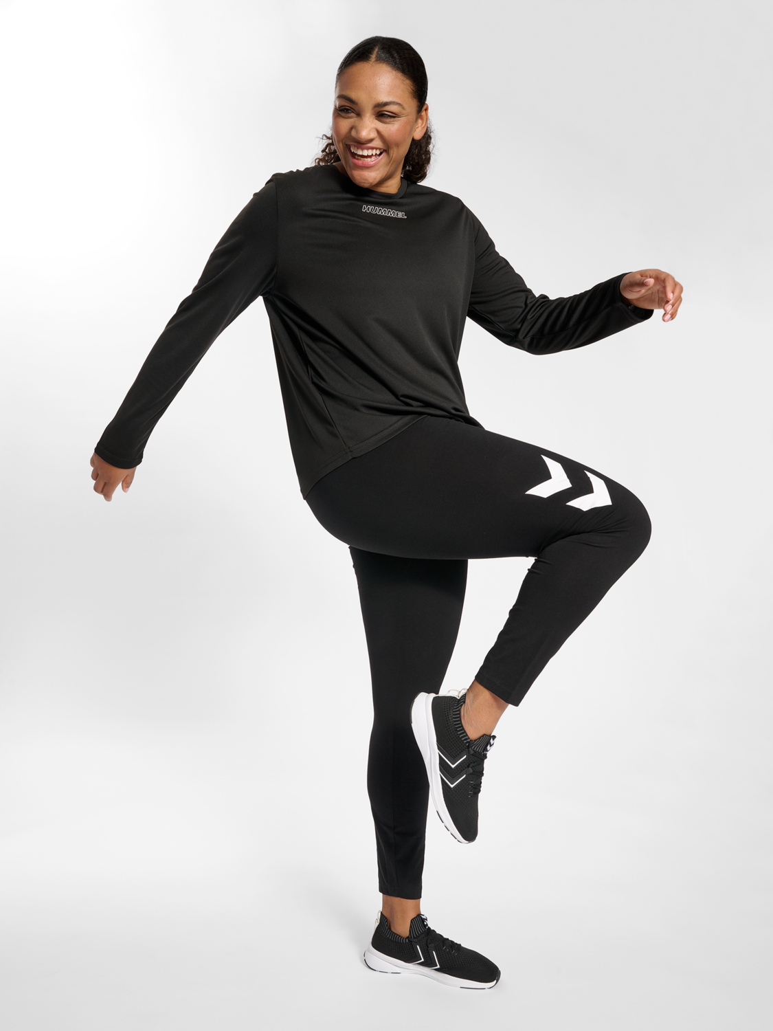 hmlTE CURVY T-SHIRT L/S PLUS