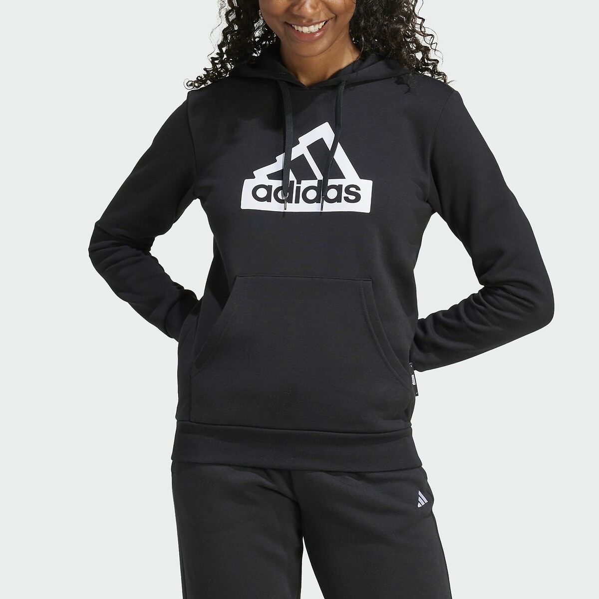 Roupas Esportivas Adidas<br>Moletom Essenciais Modernos