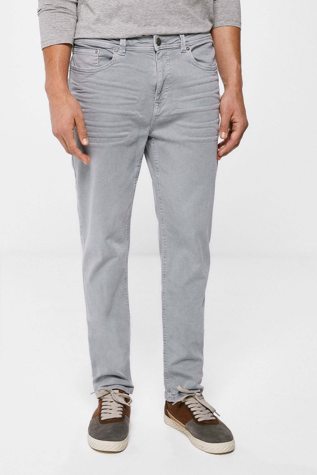 Calça de cinco bolsos com lavagem slim-fit