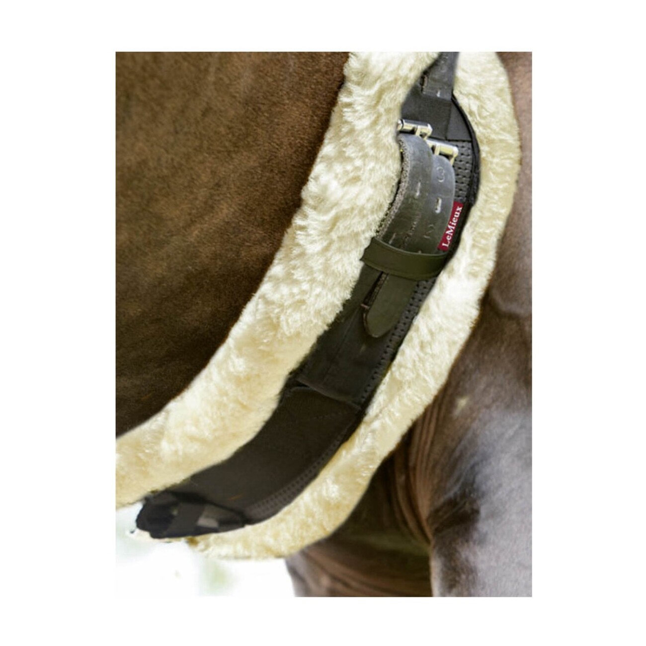LeMieux Dressurgurt Lammfell