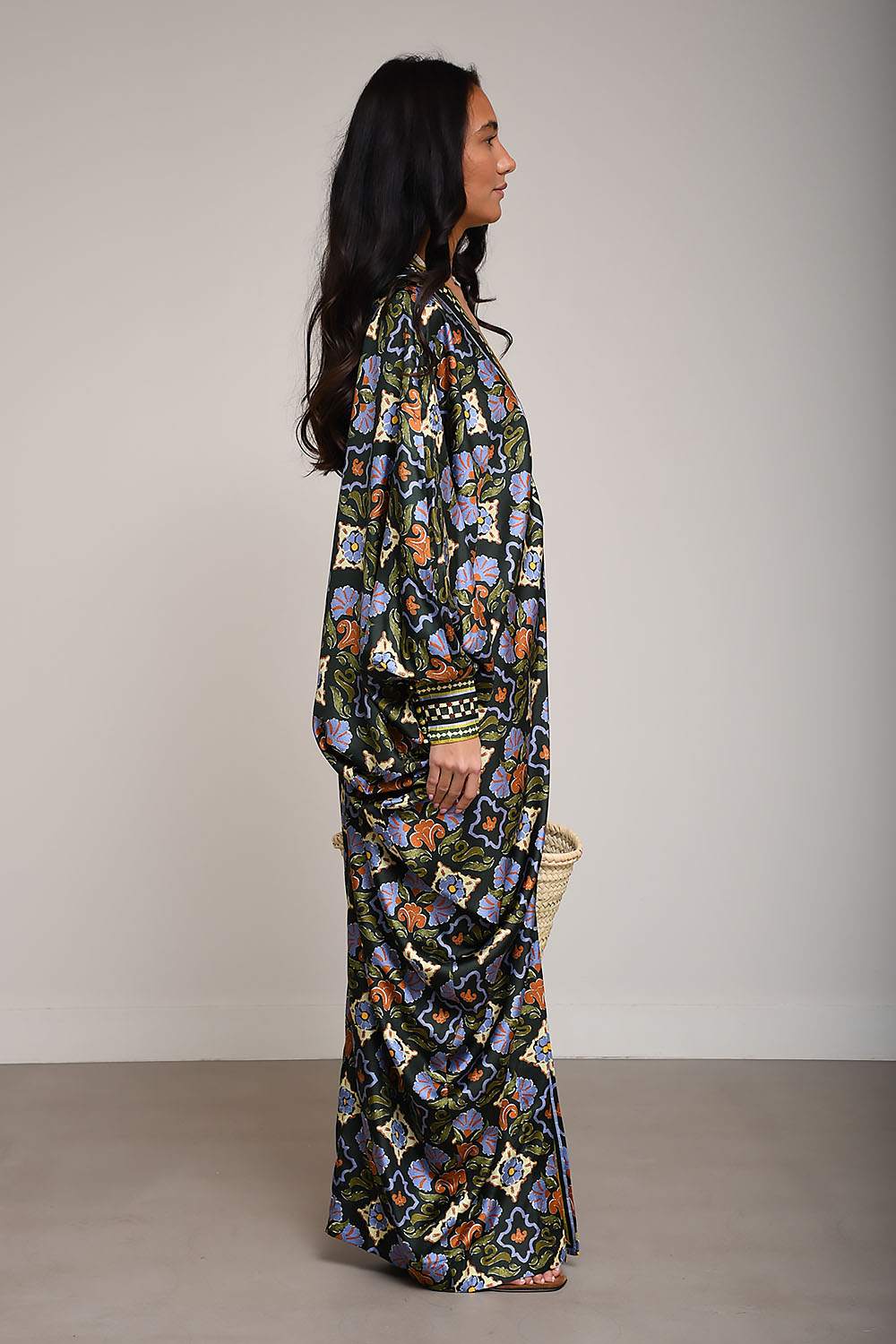 Cece v-neck silk midi dress
