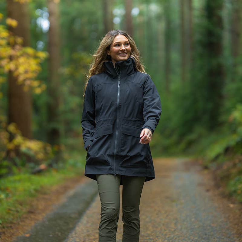 Nevis 2L Parka Dame Black