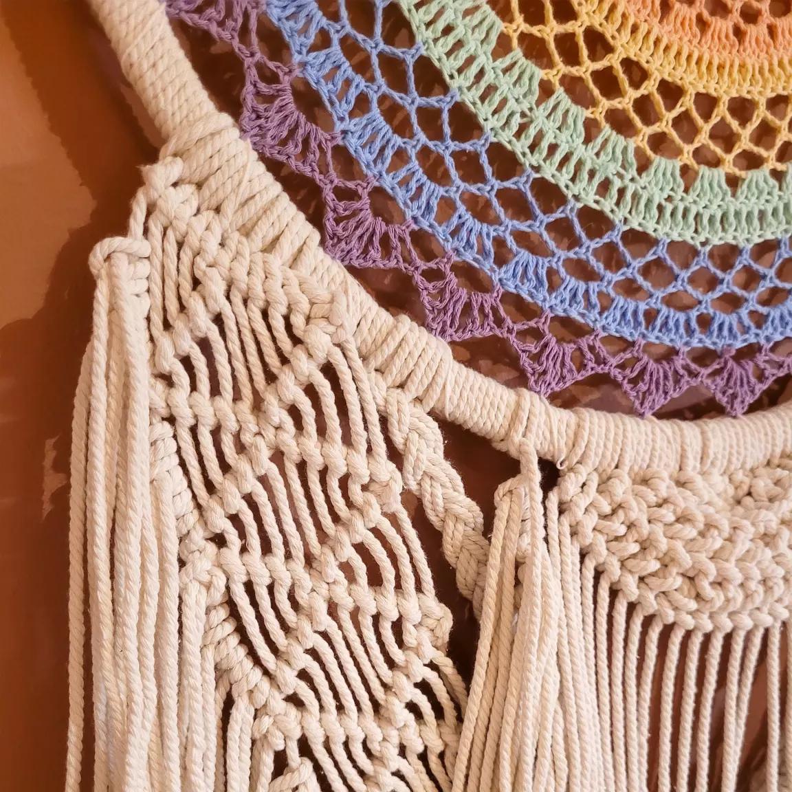 Décoration murale macramé (H110 cm) Attrape-rêve Arc-en-ciel