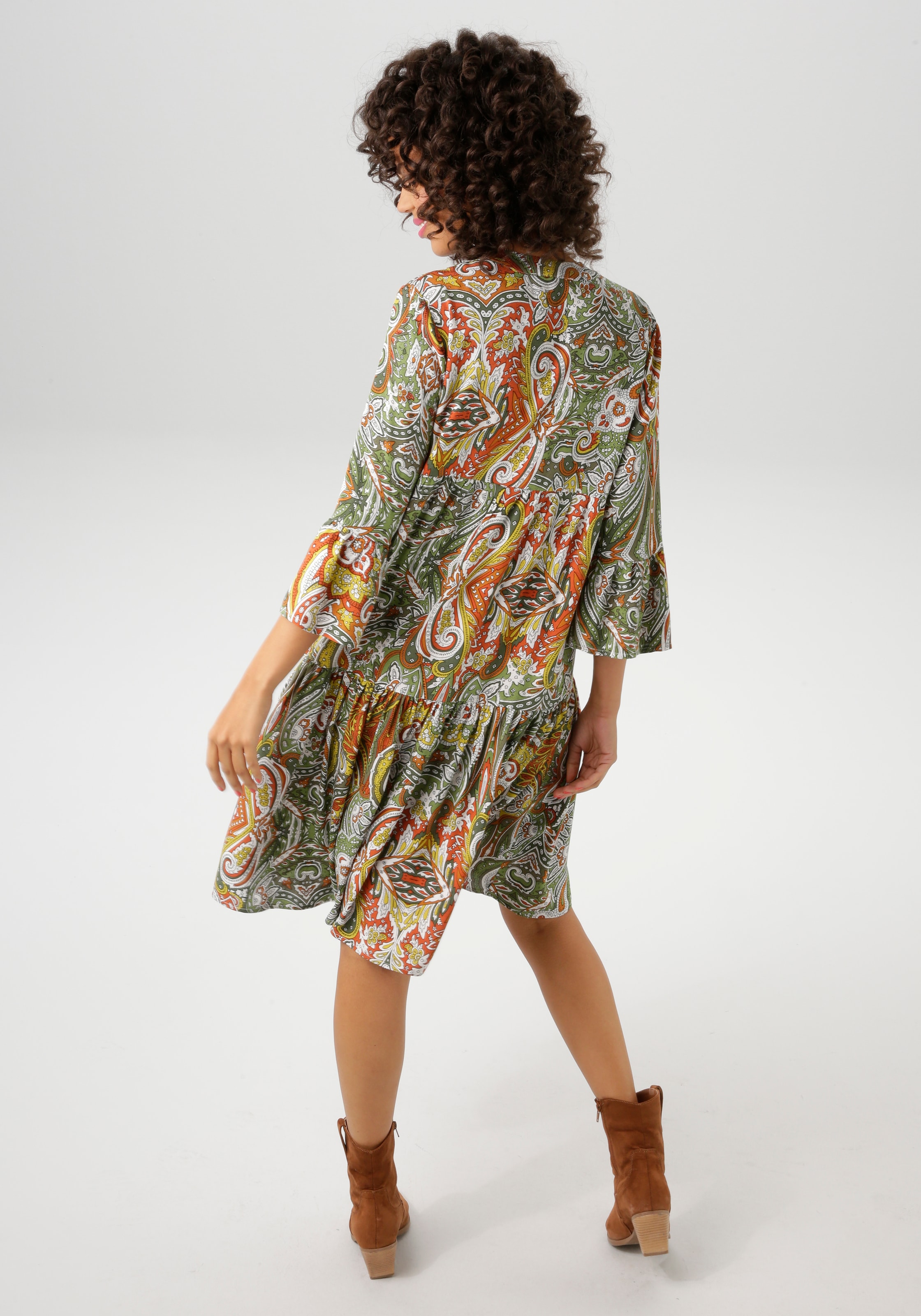 Aniston CASUAL Tunikakleid mit farbharmonischem, grossflächigen Paisley-Muster