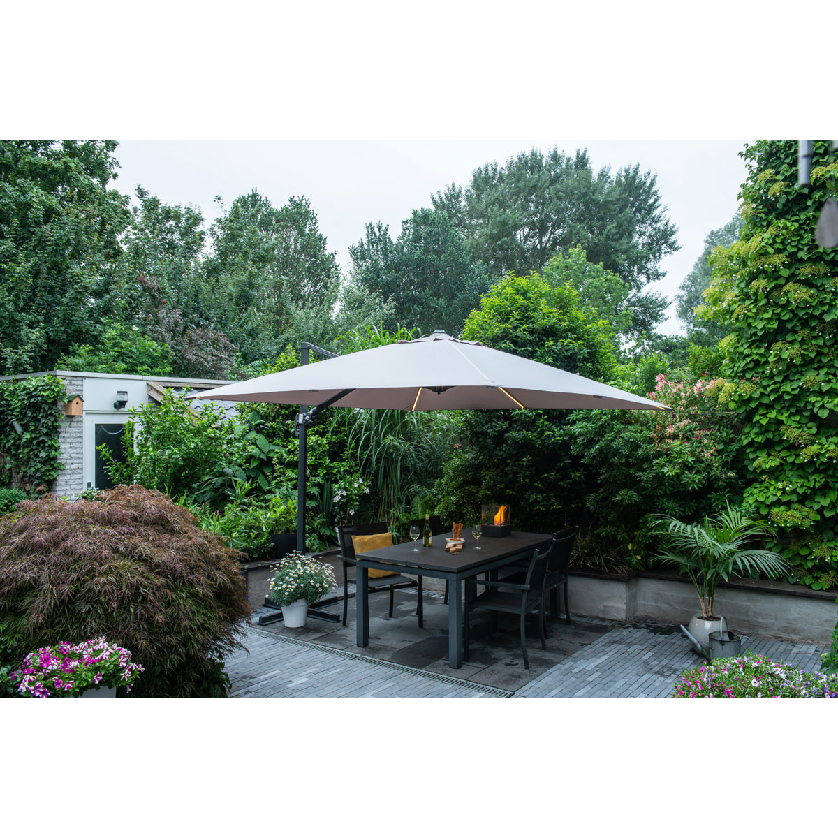 Garden Impressions Hawaii LED zand zweefparasol
