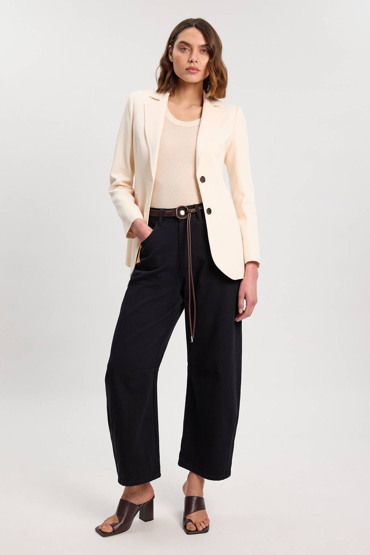 KarenMillen Jean Jambe Tonneau En Denim Avec Ceinture