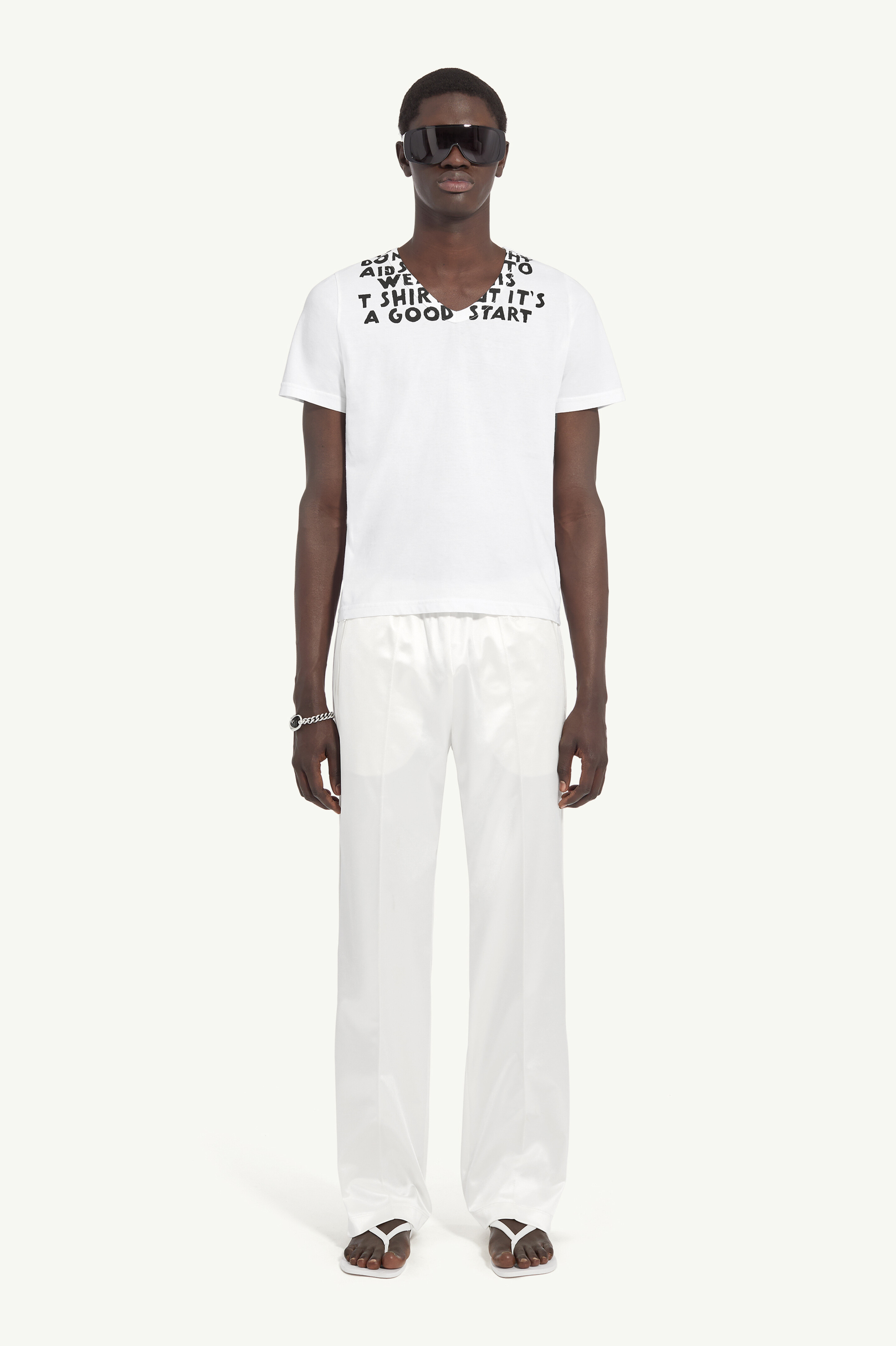 T-shirt col en V SIDA