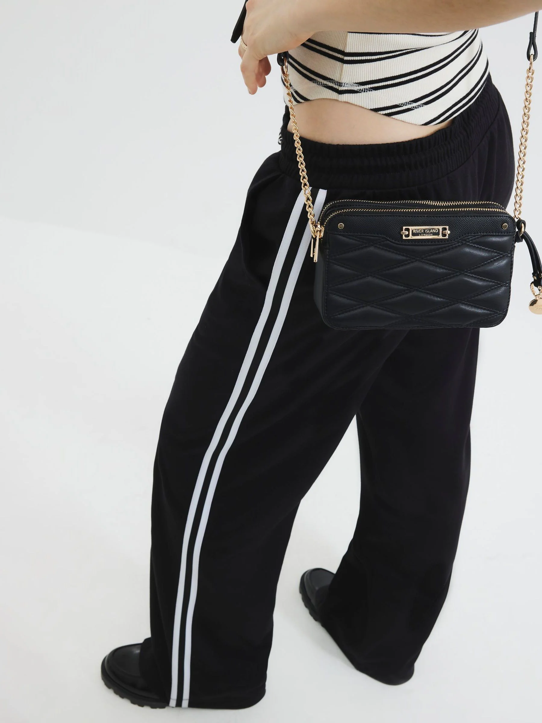 Zwart - River Island Quilted Soft Cross-Body Bag