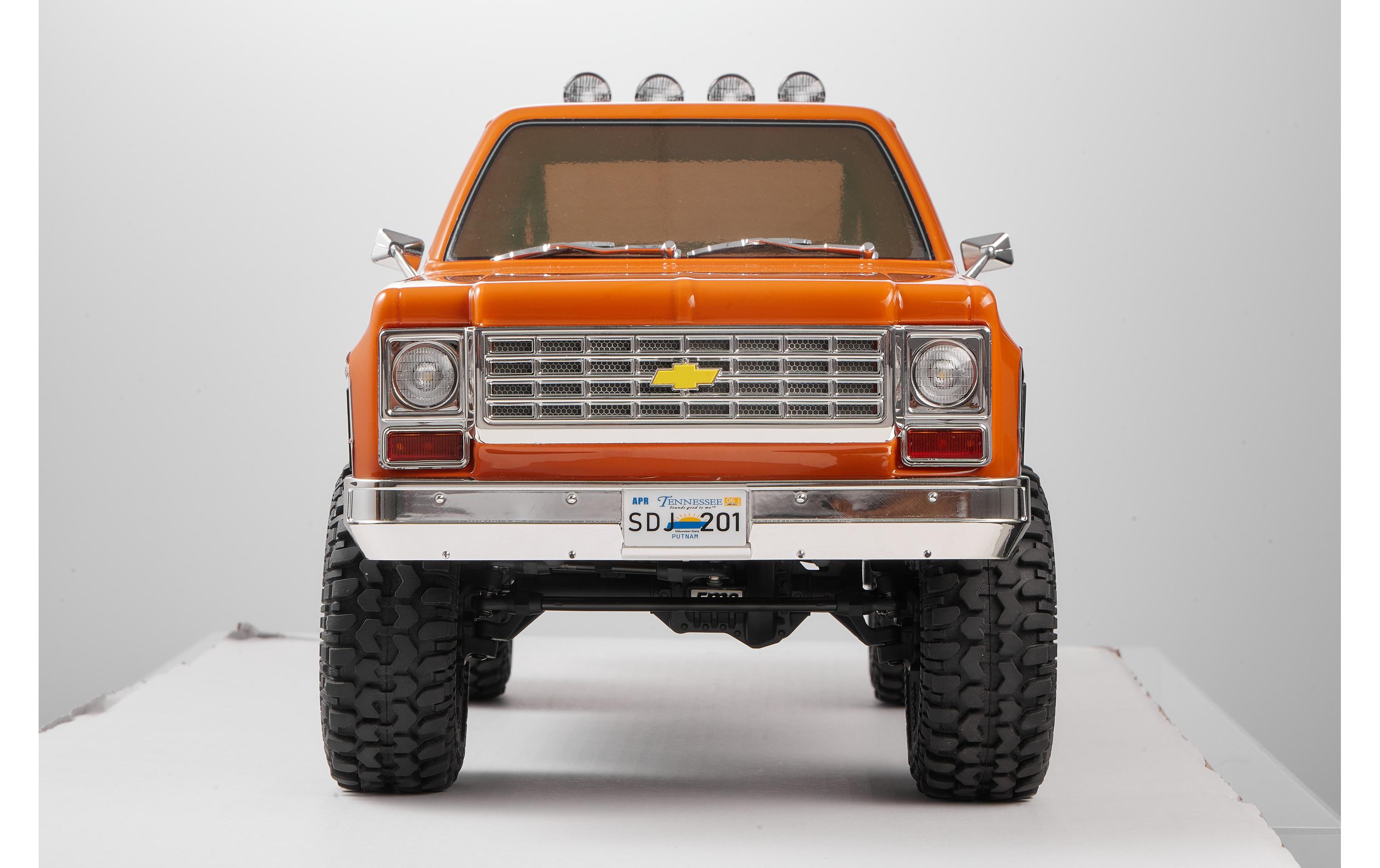 Scale Crawler FCX10 Chevrolet K5 Blazer Orange, ARTR, 1:10<br>Rock Crawler mit detaillierter Chevrolet Blazer Karosserie, 2-Gang Getriebe udn Differentialsperren