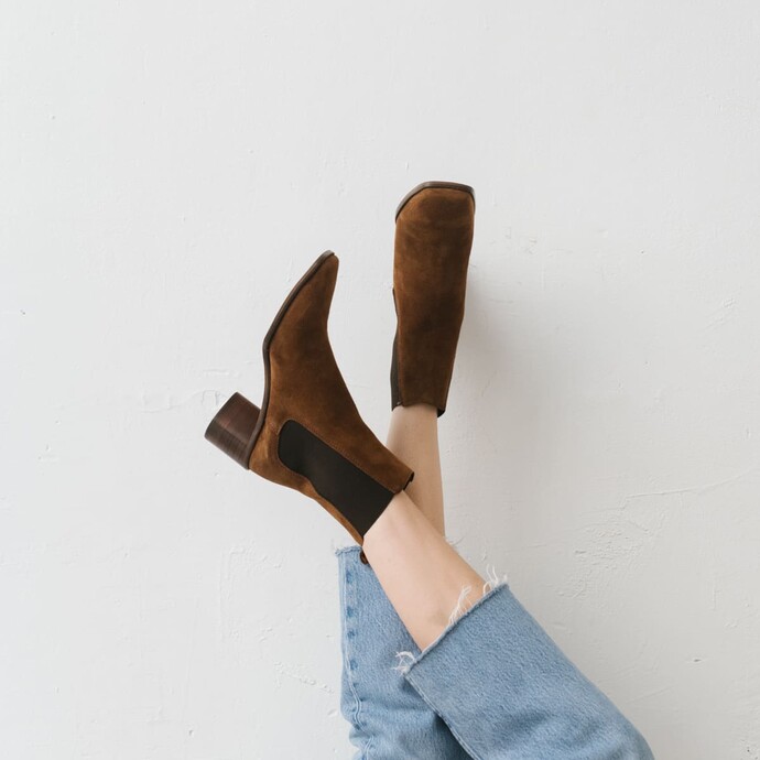 Bottines à talons  en croute cognac