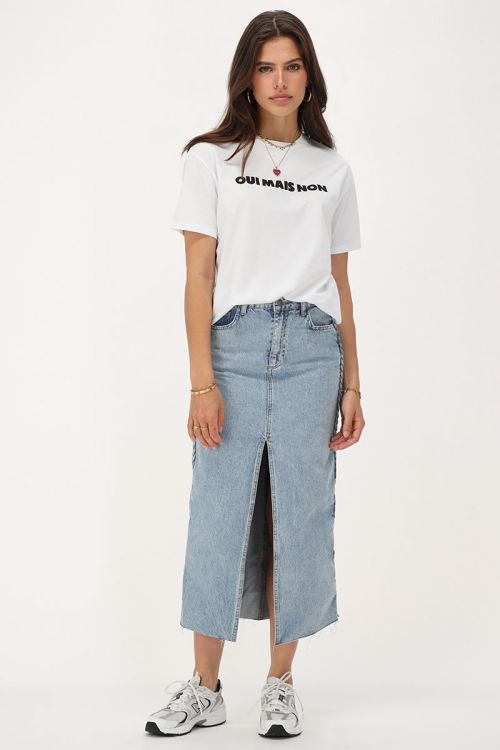 Wit T-shirt met zwarte ''Oui mais non''