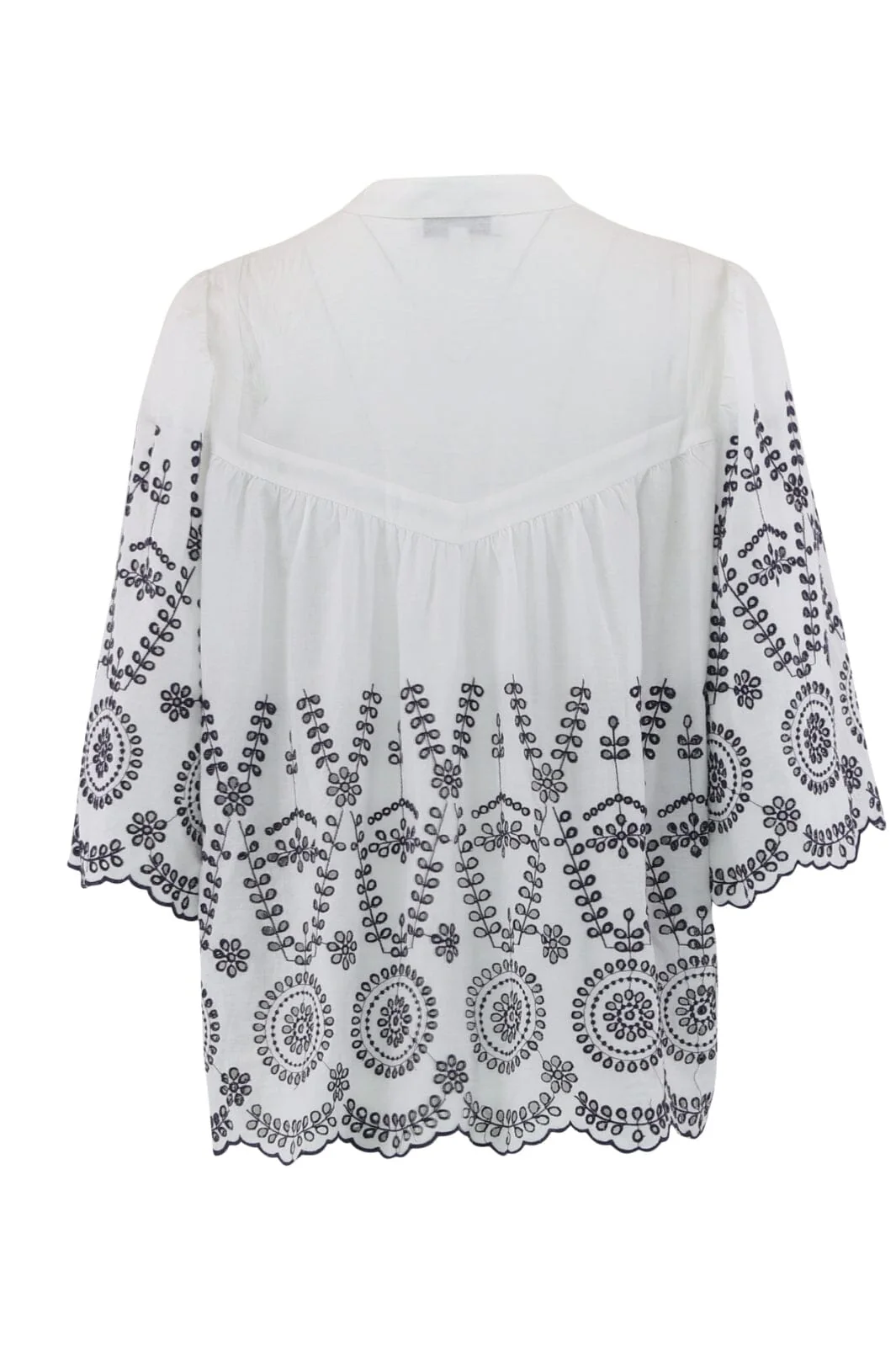 Continue Isa Embrodery white w blue emb