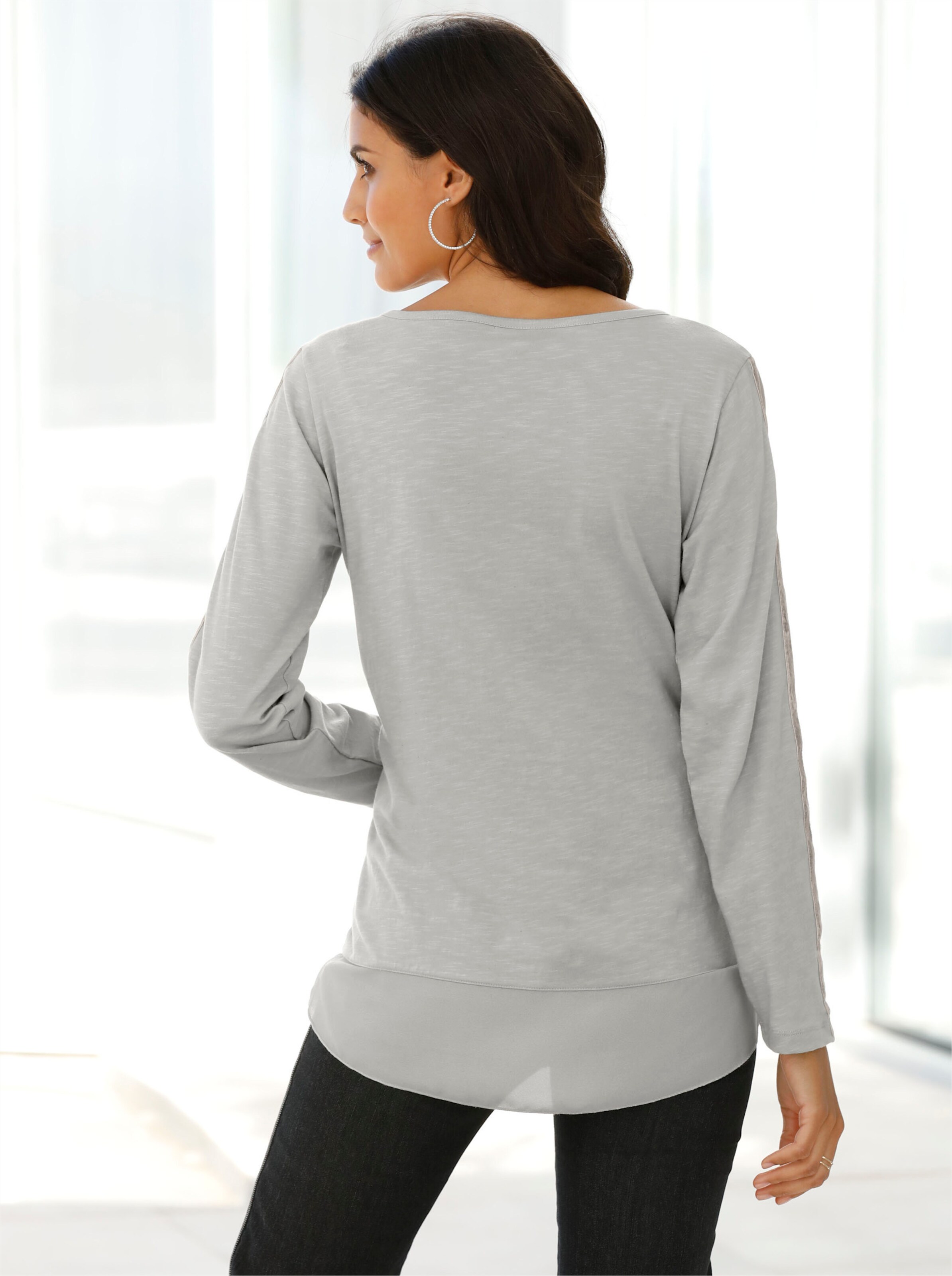 Blusenshirt in grau-bedruckt