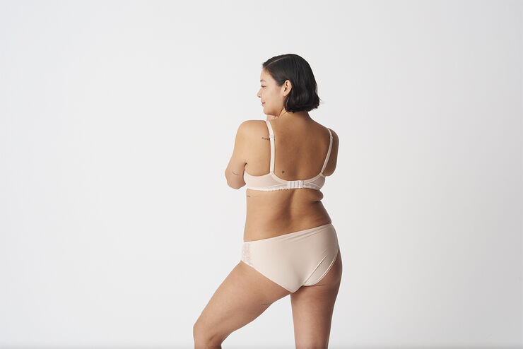 Chantelle Day to Night Plunge spacer bra 01n