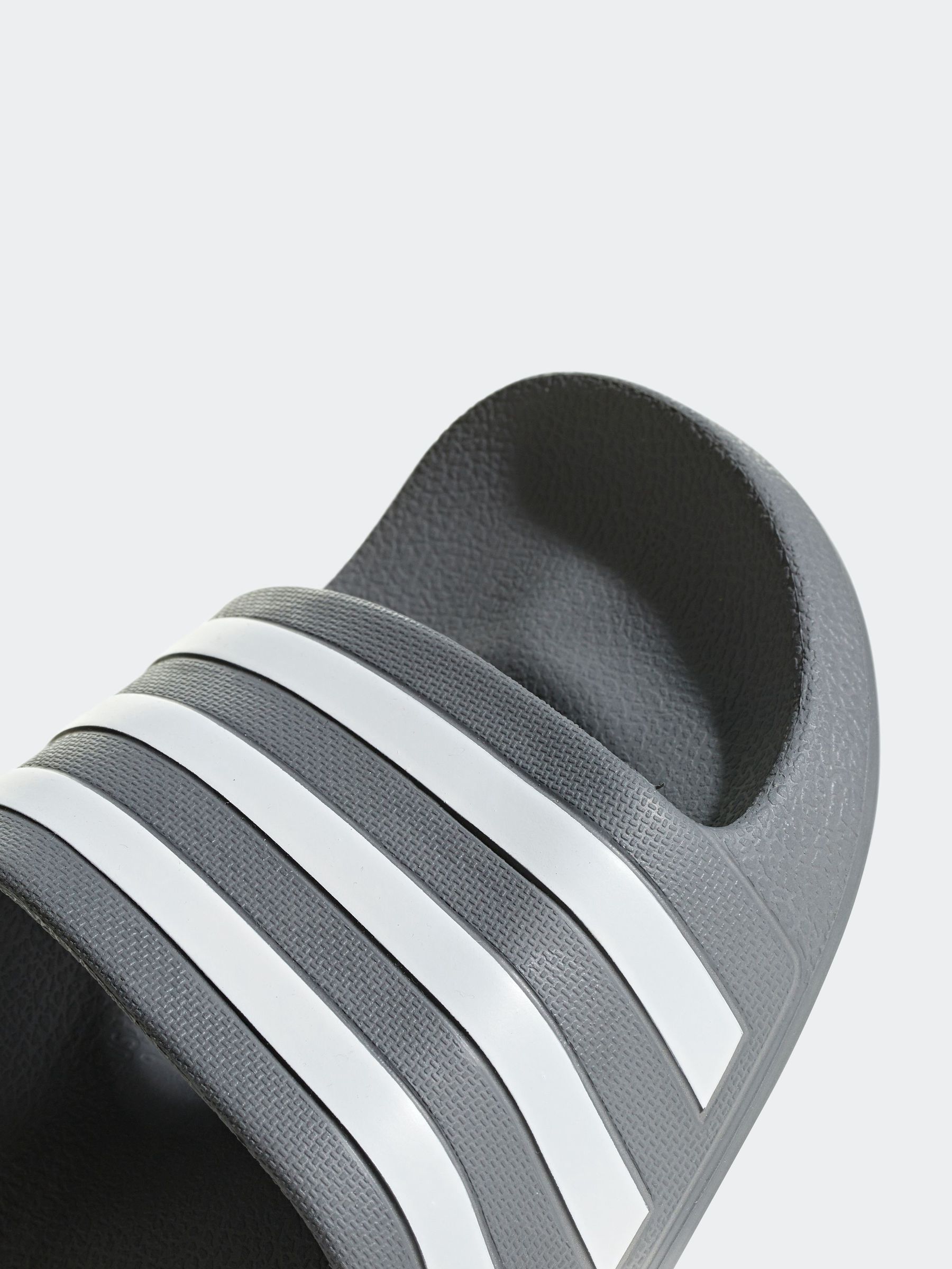 Lichtgrijs - adidas Sportswear Adilette aqua-slippers