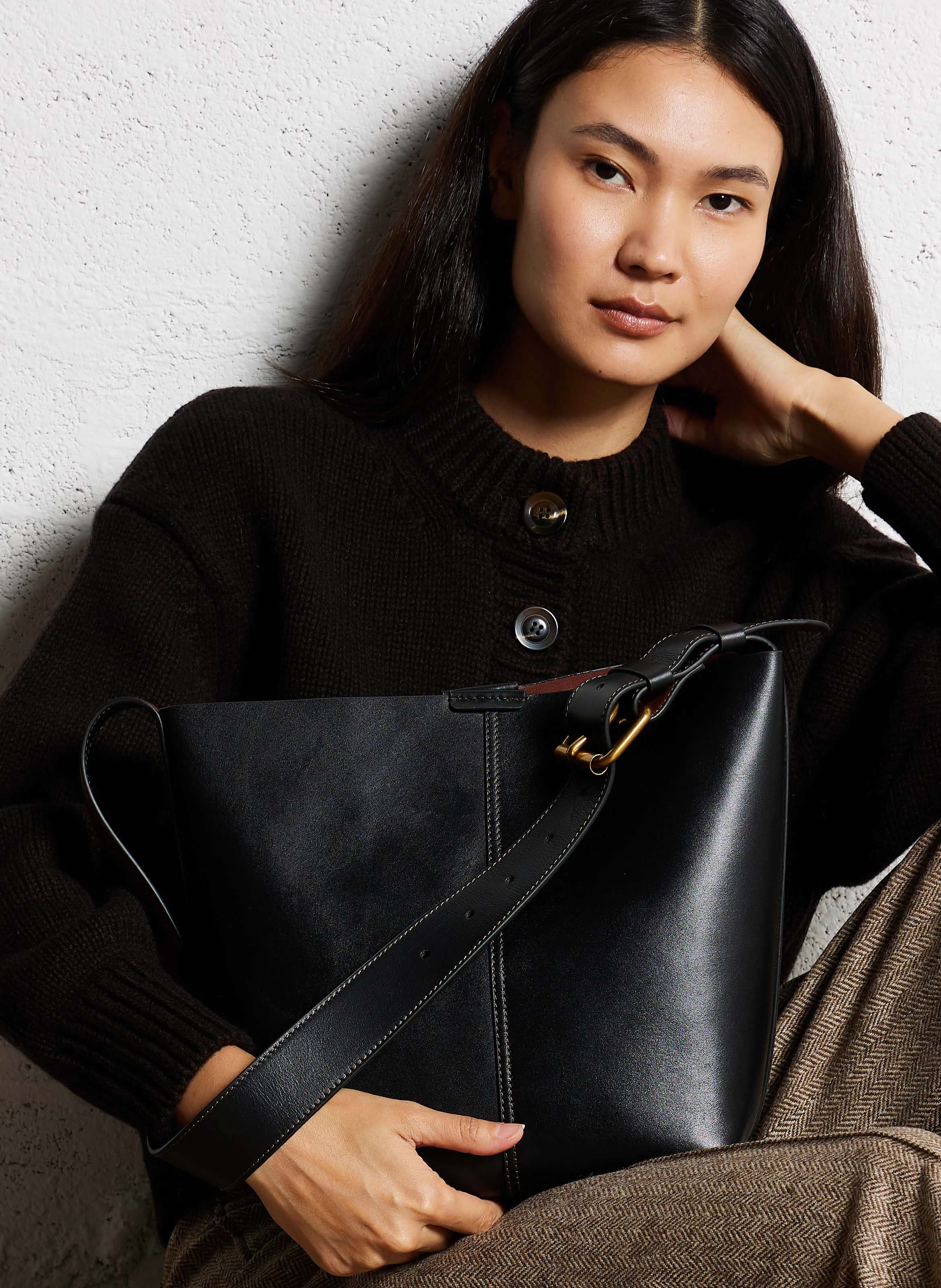 SAUDADE MINI - Sac seau en cuir | Noir