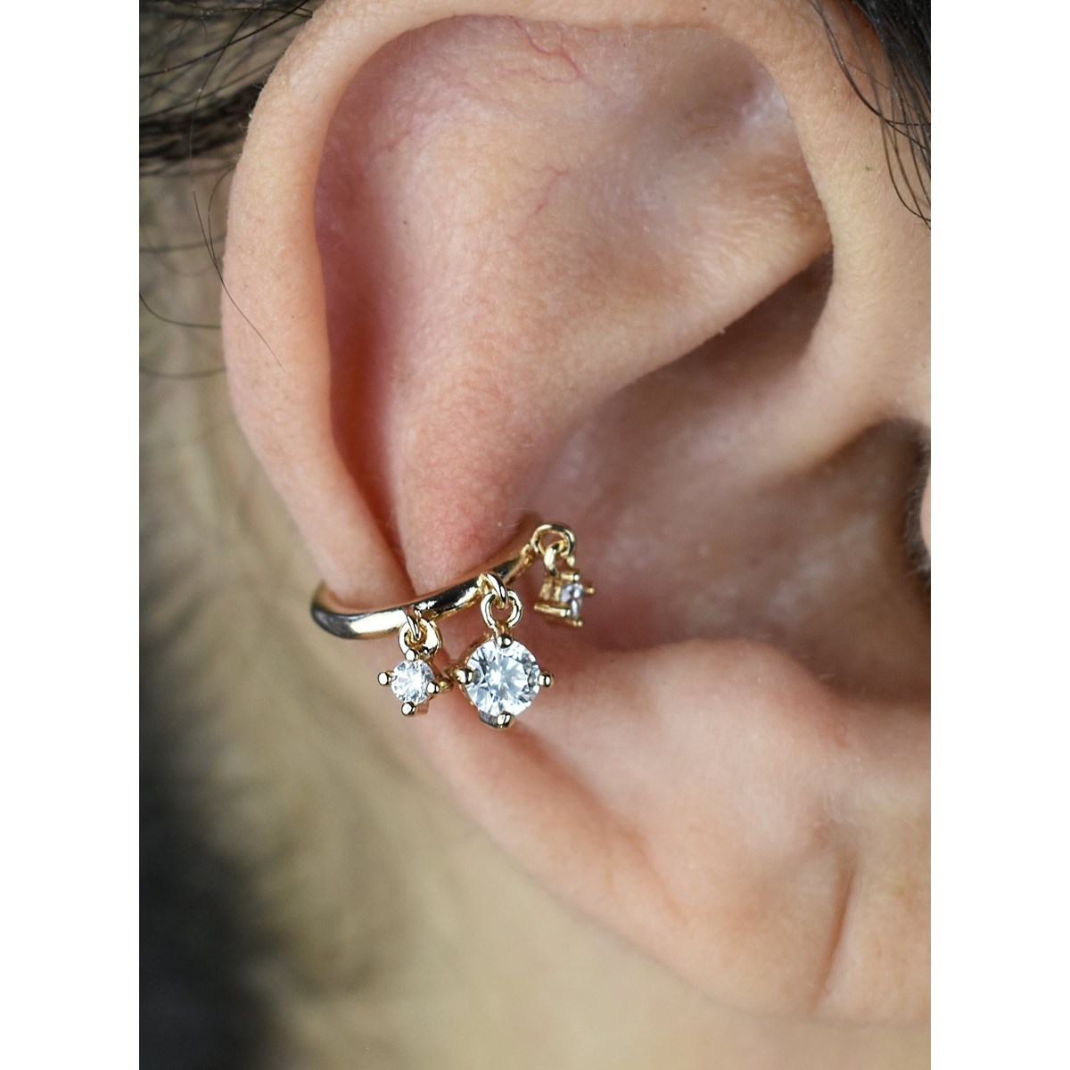 Clip d'oreille earcuff 3 oxydes de zirconium pendants Plaqué OR 750 3 microns