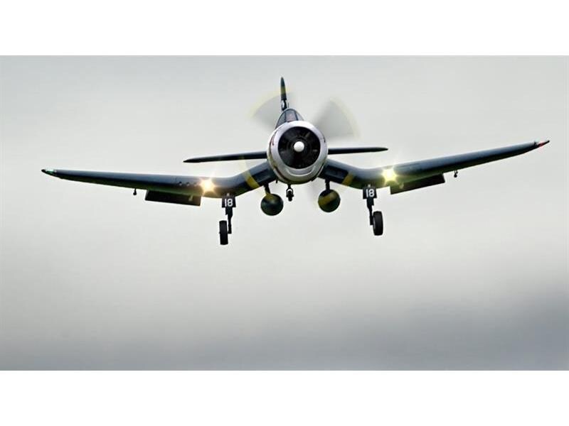 Arrows RC Warbird F4U Corsair 1100 mm PNP Scale Warbird mit 3S Brushless Antrieb