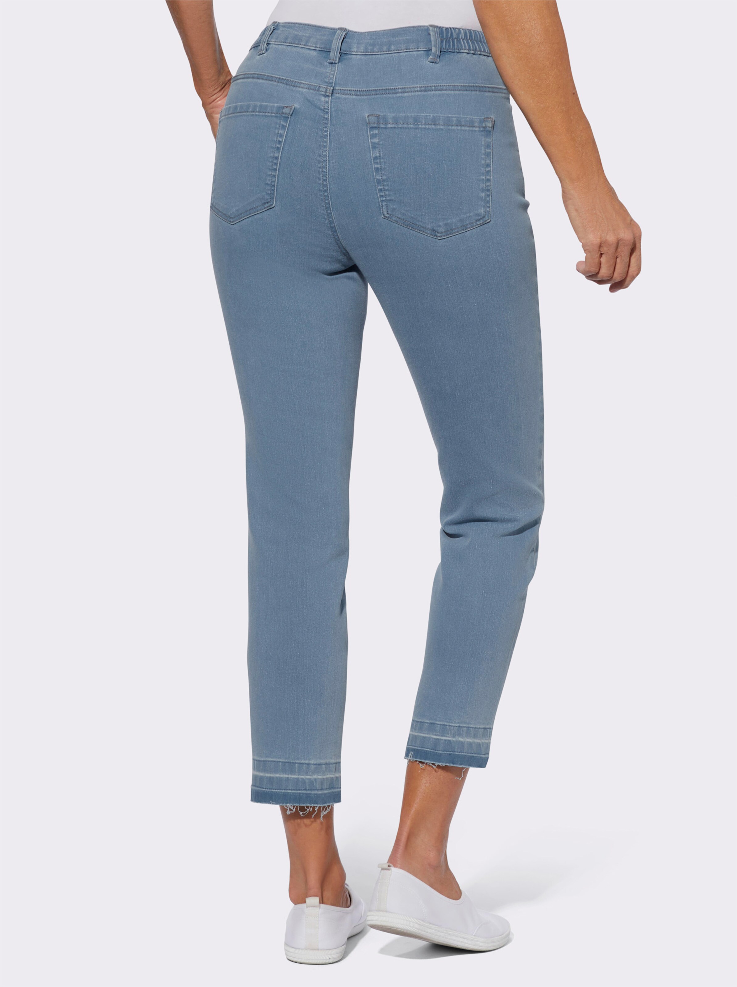 78-Jeans mit gefranstem Saum