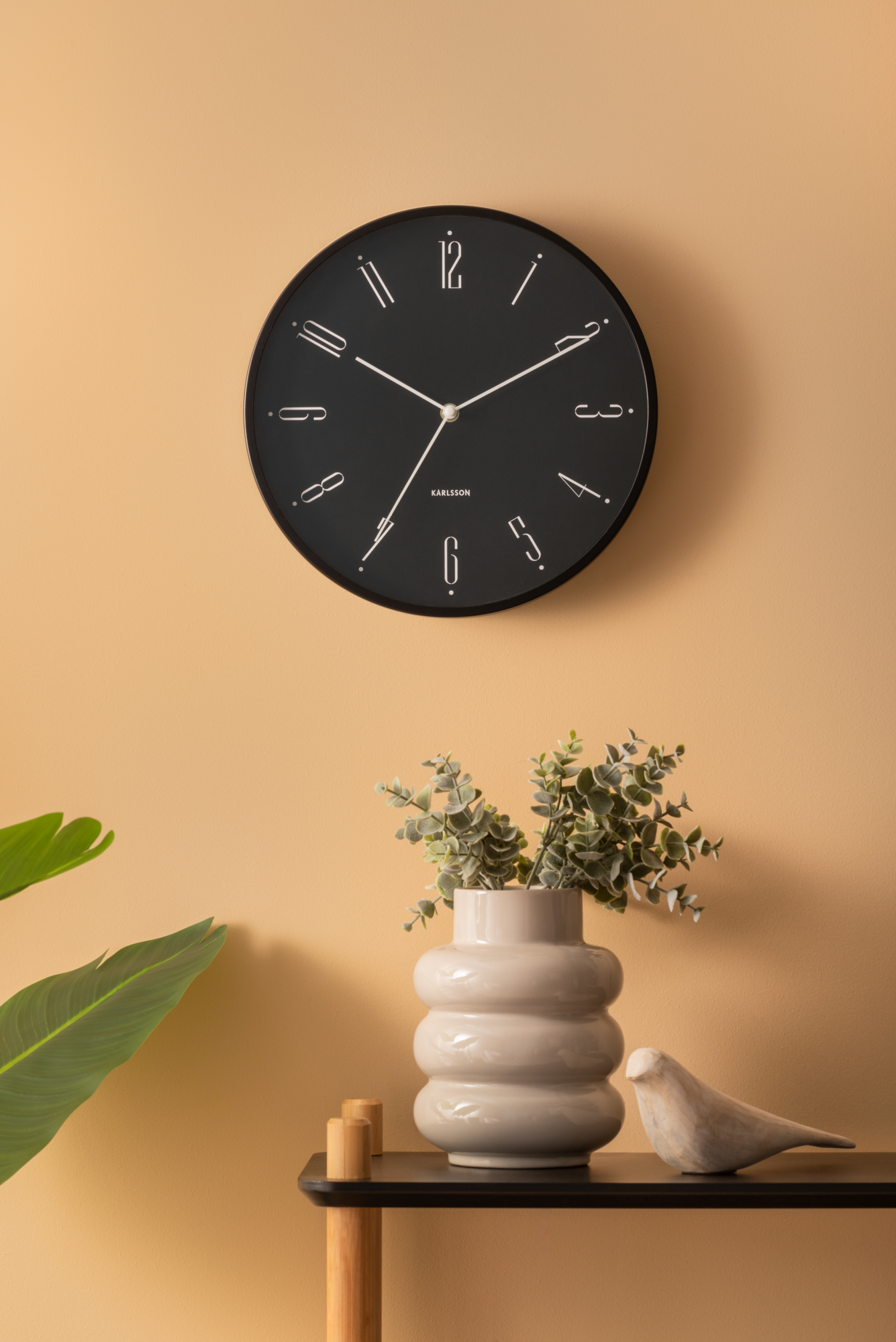 Wall clock Regal Numbers blush red