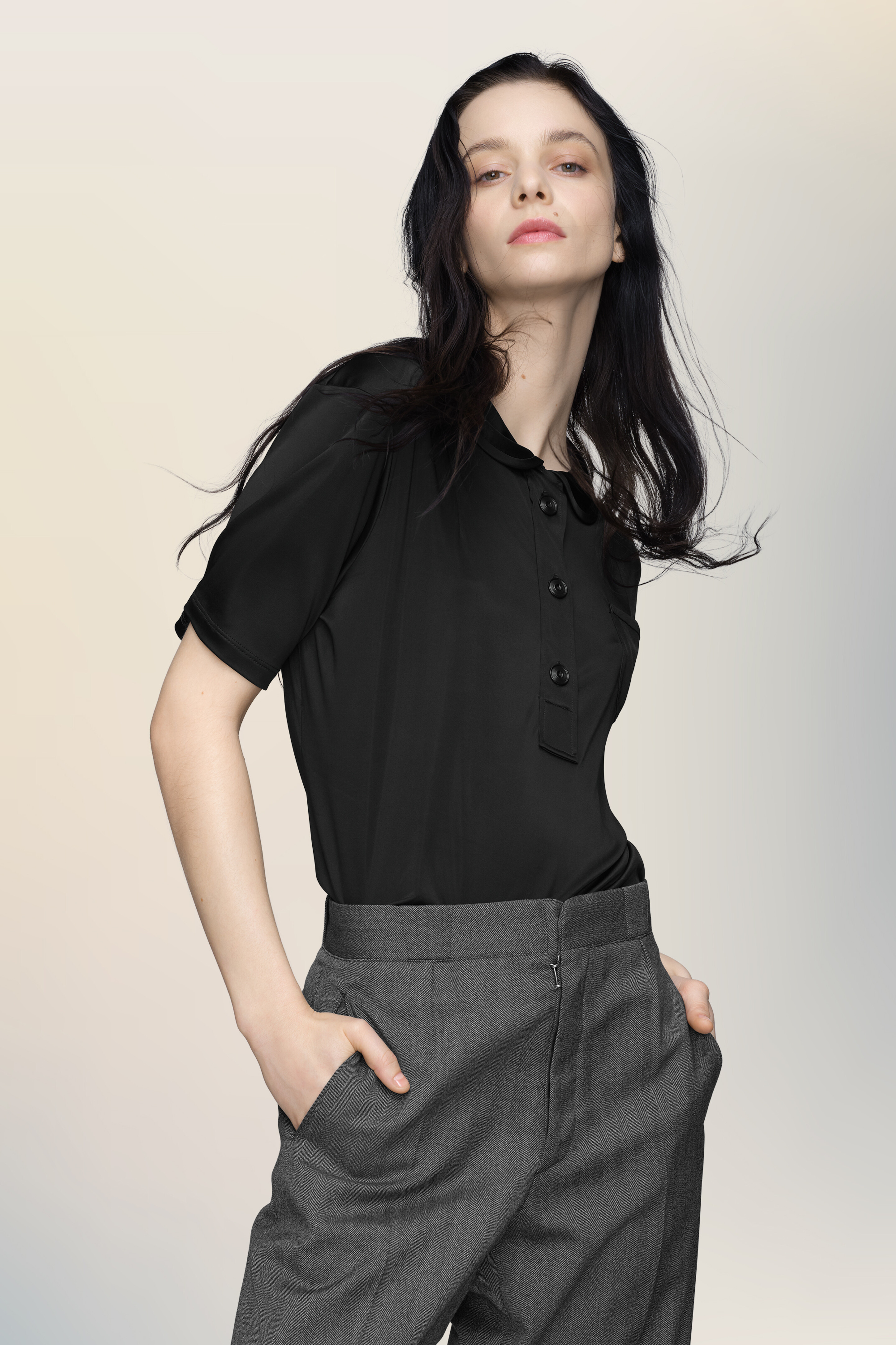 Polo noir en viscose pour femme Noir