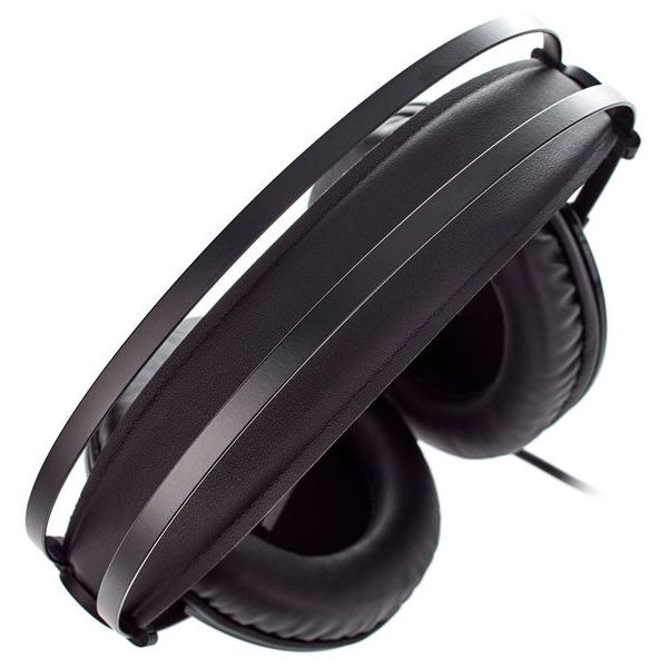 AKG K-72