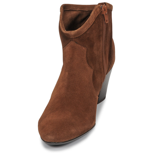 Betty London - NORIANE - Camel velours
