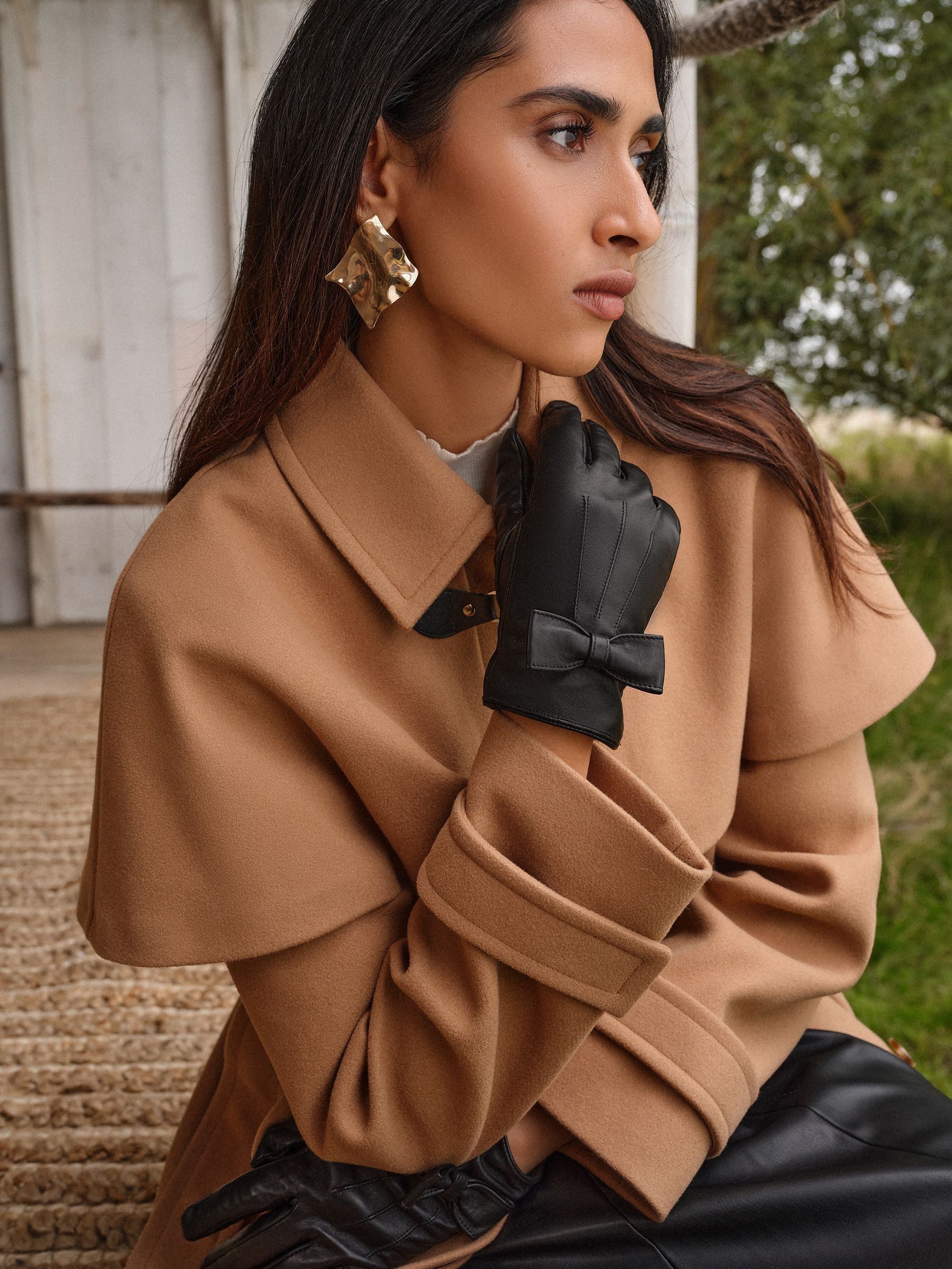 Zwart - Love & Roses Leather Look Bow Trim Gloves