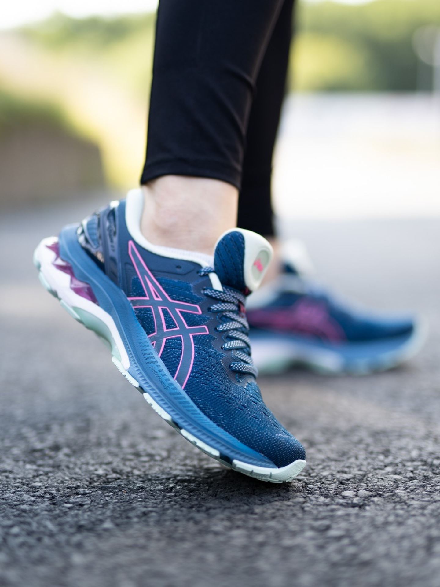 Gel-Kayano 27