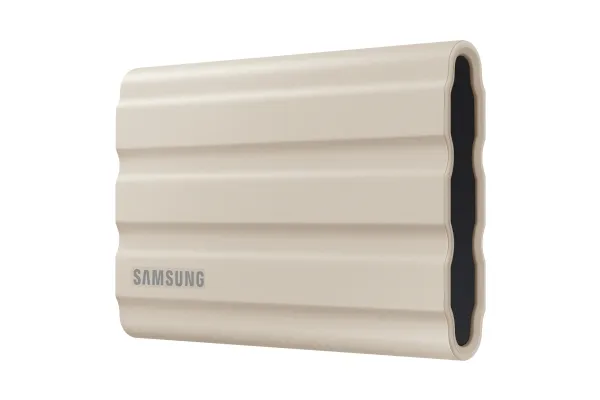 Samsung T7 Shield MU-PE2T0K - SSD - krypteret - 2 TB - ekstern (bærbar) - USB 3.2 Gen 2 (USB-C stikforbindelse) - 256-bit AES - beige