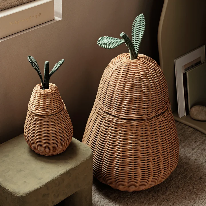 Ferm Living - Birnenförmiger Aufbewahrungskorb H 30 cm, natur / grün