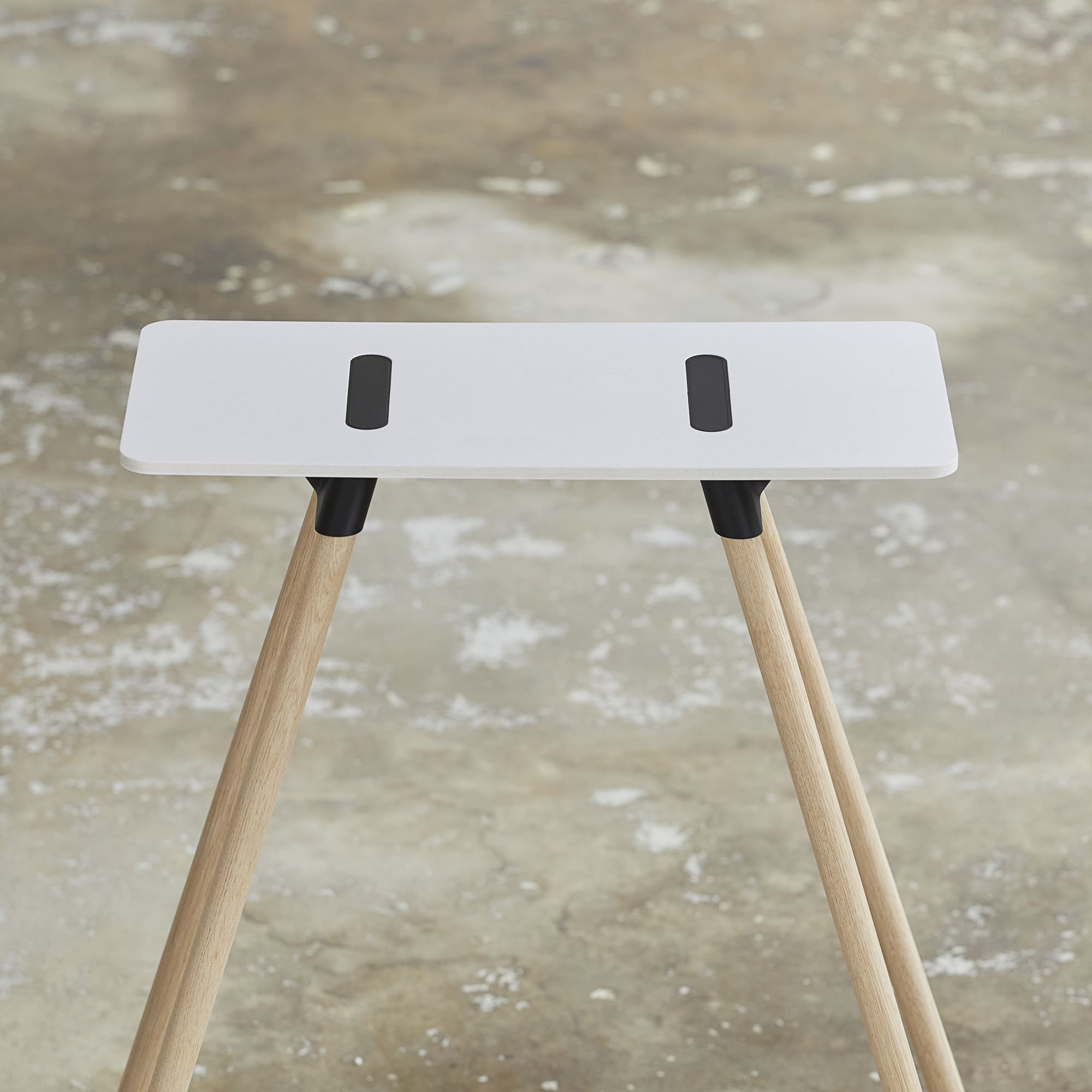 Tons Classic Table med holder kit naturlig eg