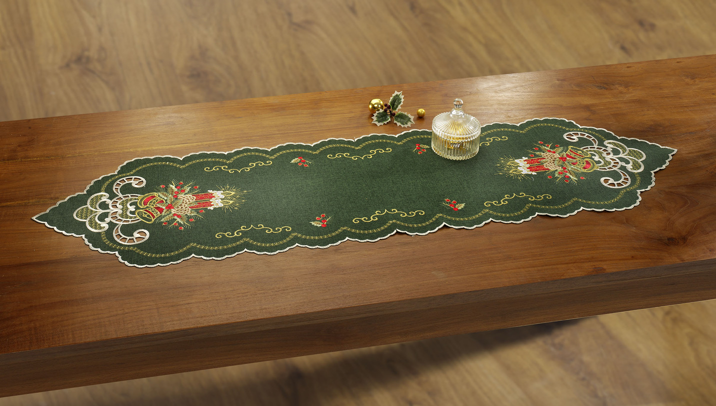 Weihnachtliche Tisch- und Raumdekoration