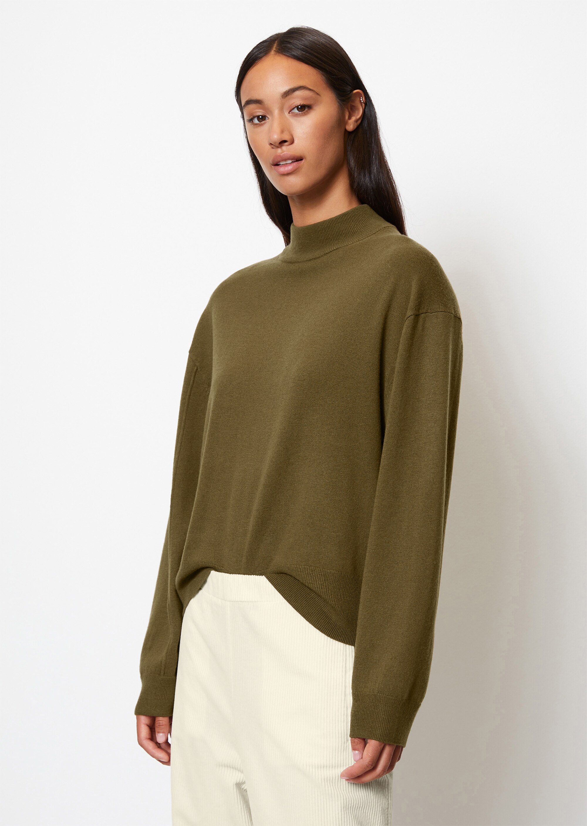 Turtleneck-Pullover loose aus Schurwolle-Viskose-Mix